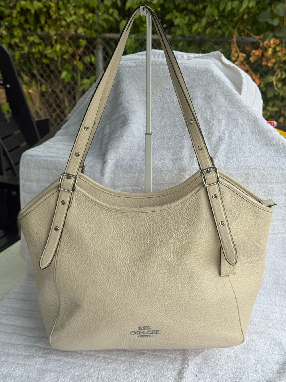 Coach Meadow Pebbled Leather Tote in Chalk